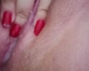 سورية ممحونة تنزل لبنها وتصور لزوجها الممحون